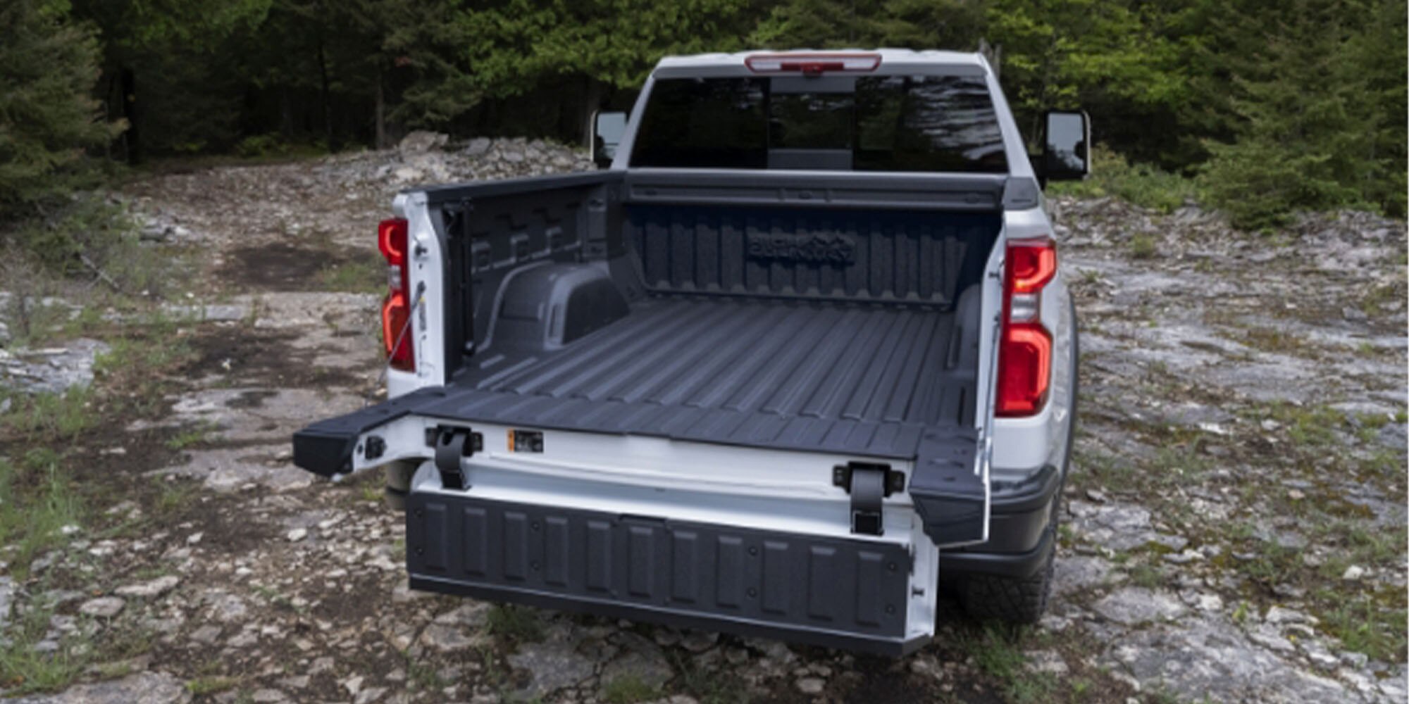 Caja de carga con tapa Multi-Flex Chevrolet Silverado 2026
